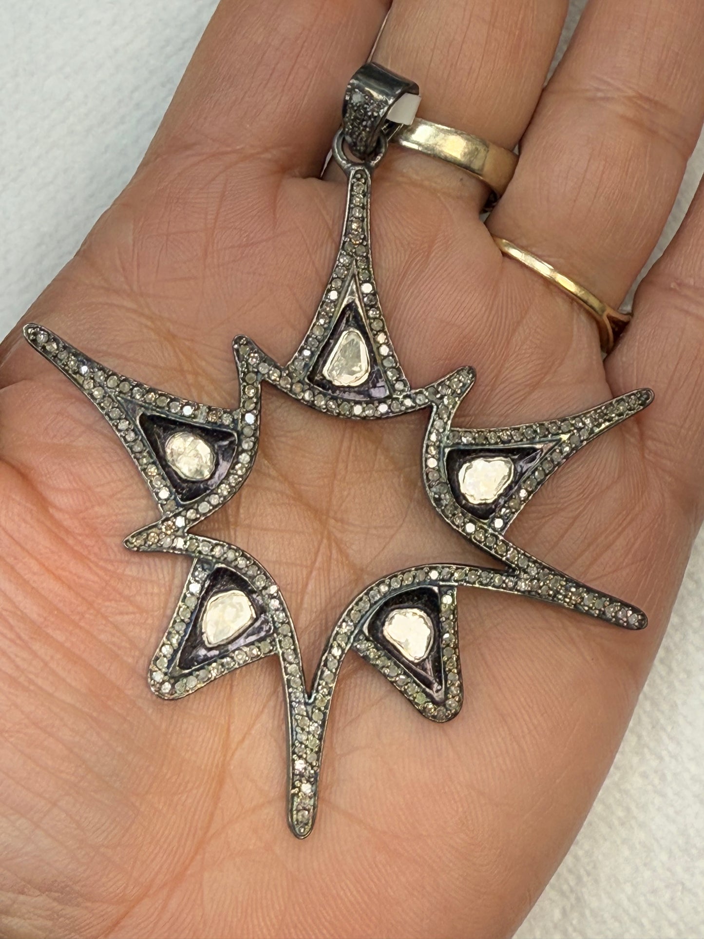 Star Shape diamond Pendant With Diamond Slice