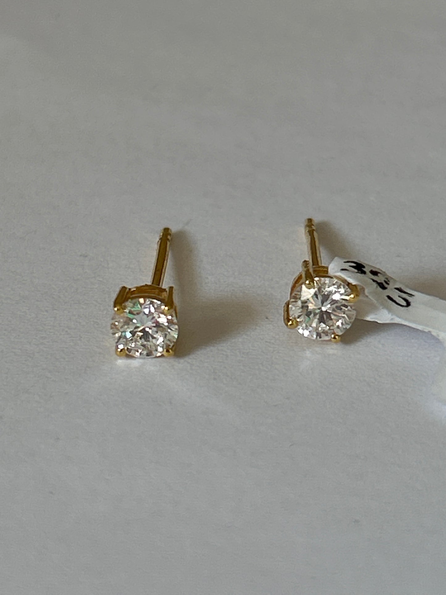14k Solid Gold CVD Diamond Stud Earring