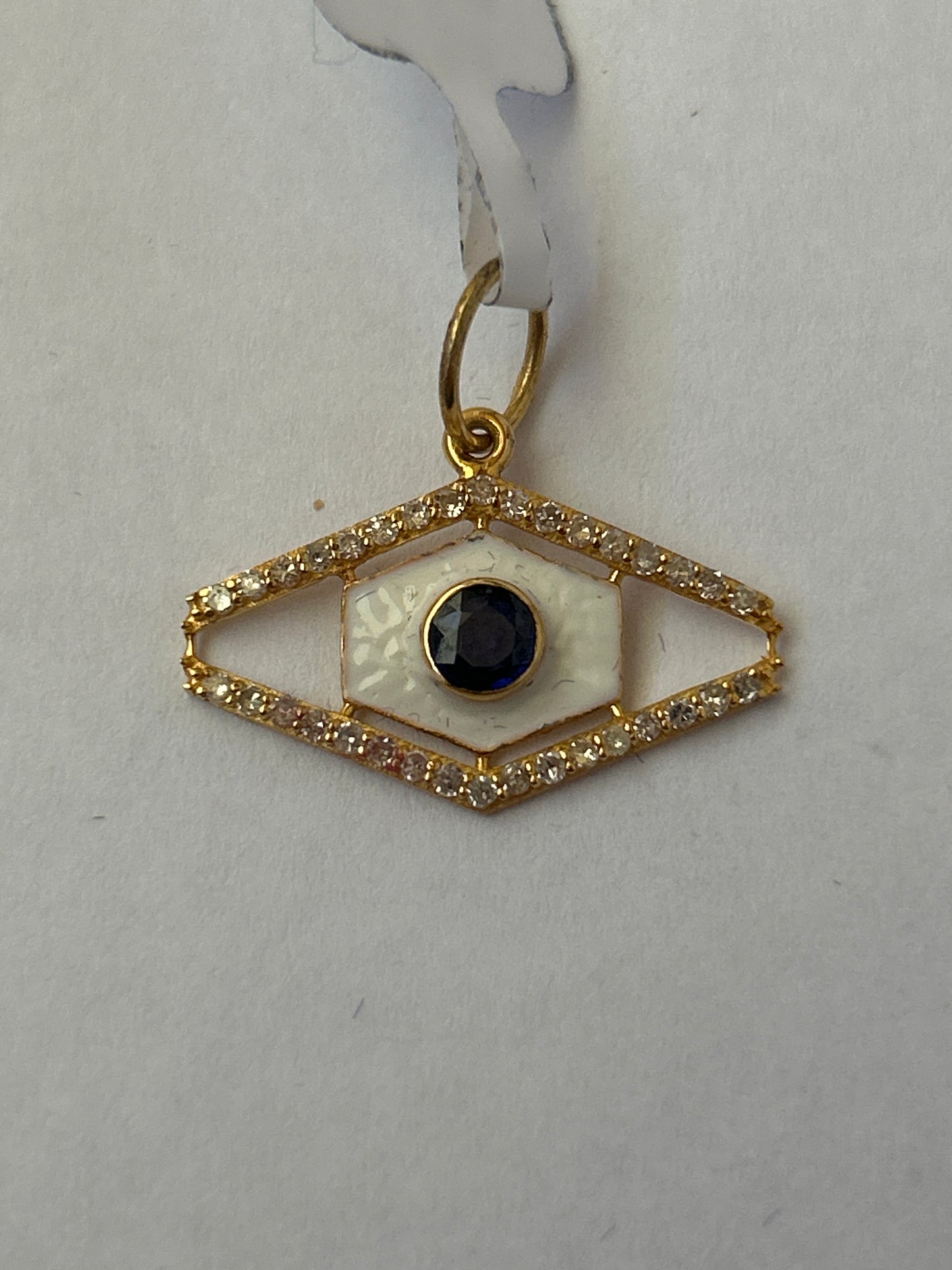 14K Gold Eye Shape Pendant