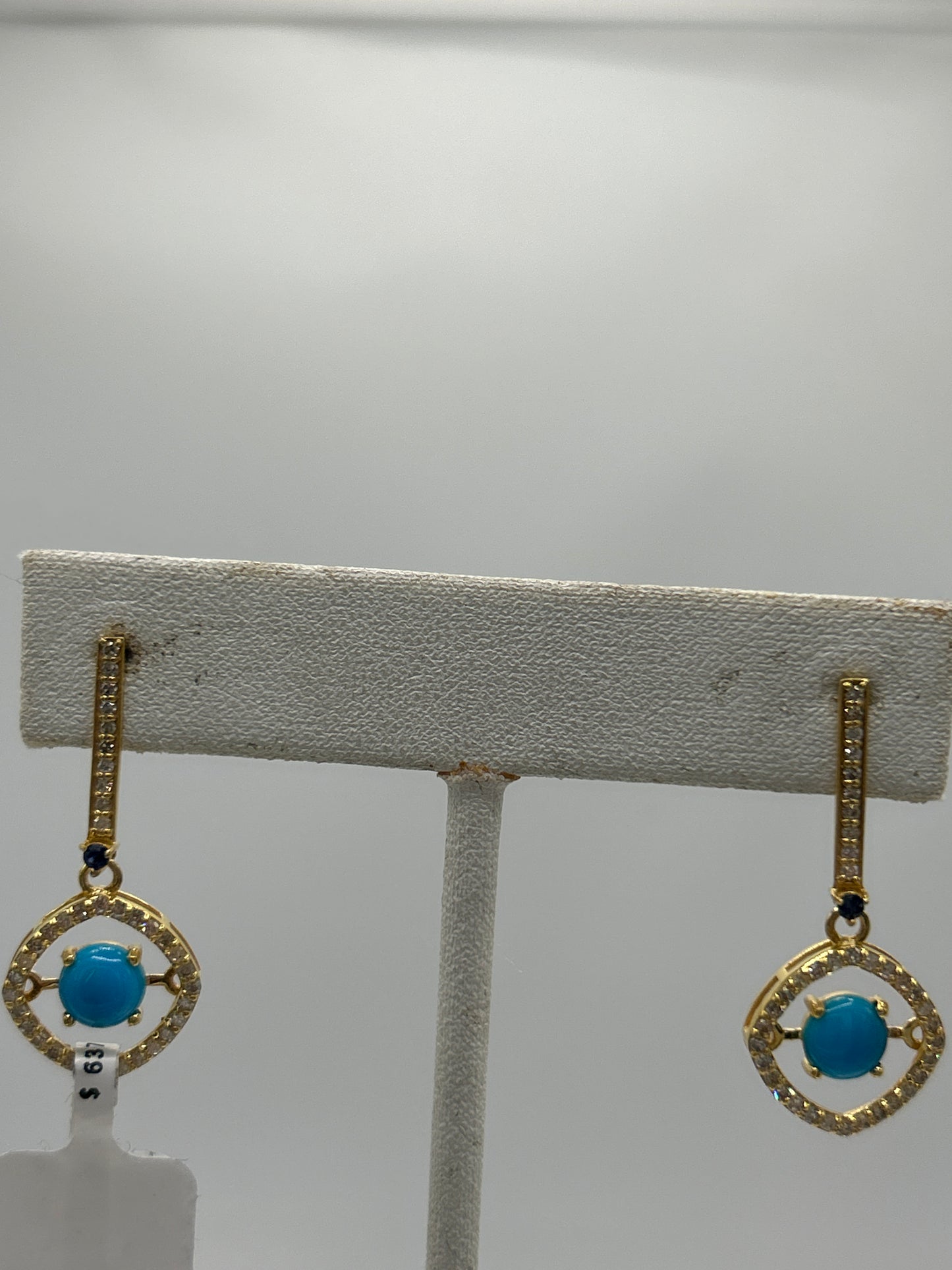 14k Gold Diamond Earring