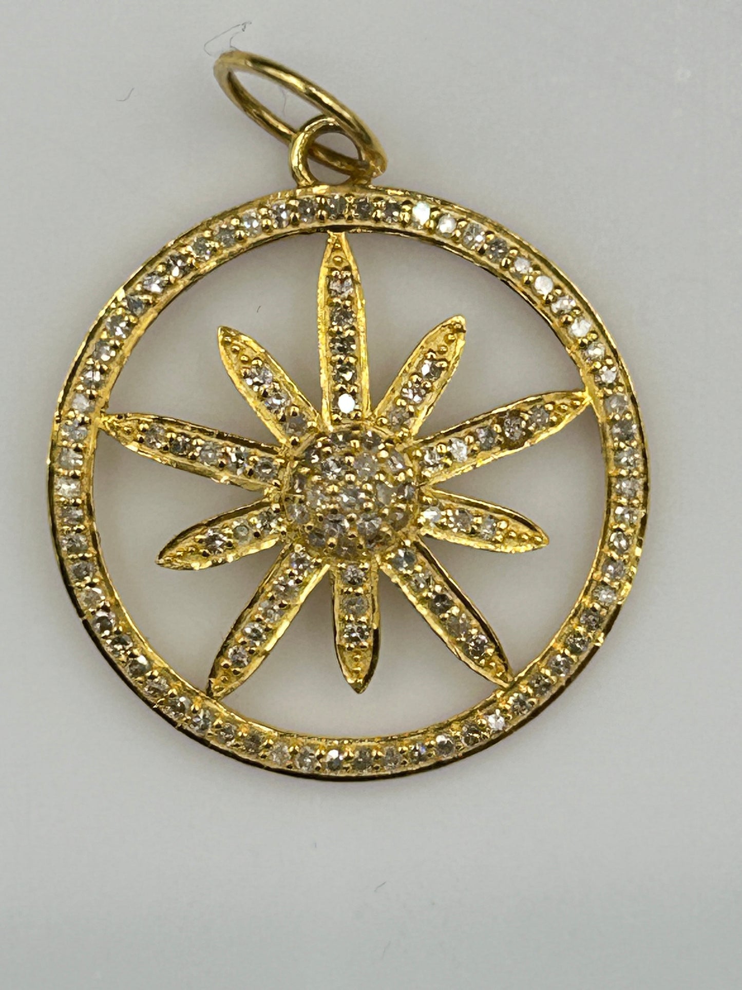 Round Star 14k Solid Gold Diamond Pendants
