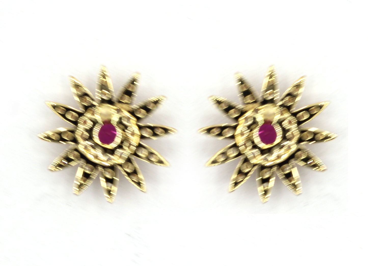Sun Star 14k Gold Diamond Stud Earring