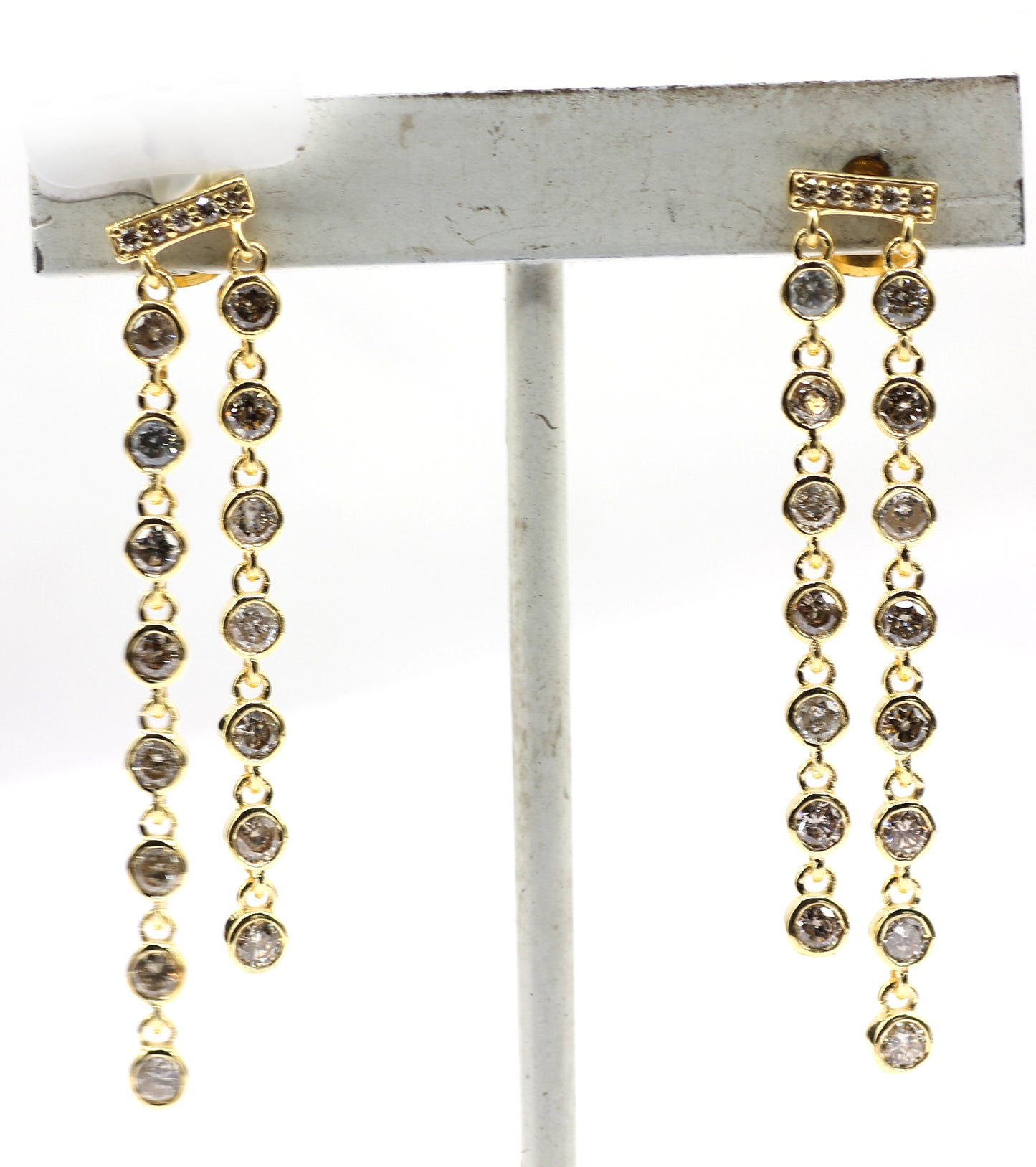 14k Gold Diamond Earring
