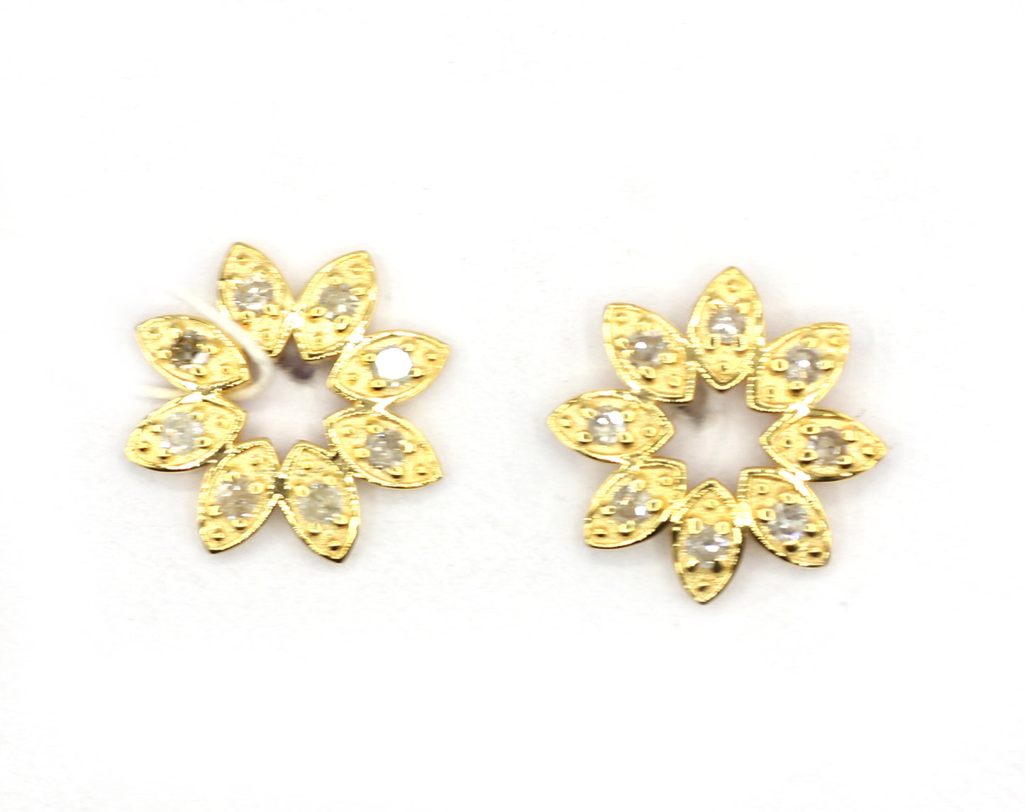Flower 14k Gold Diamond Stud Earring