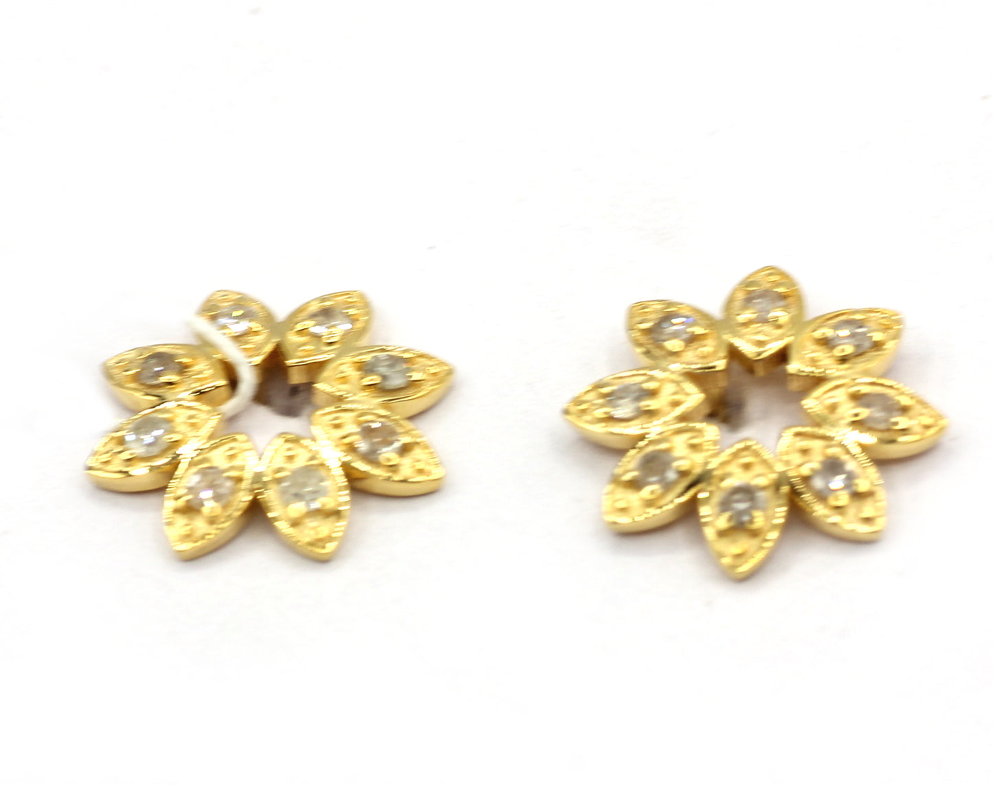 Flower 14k Gold Diamond Stud Earring