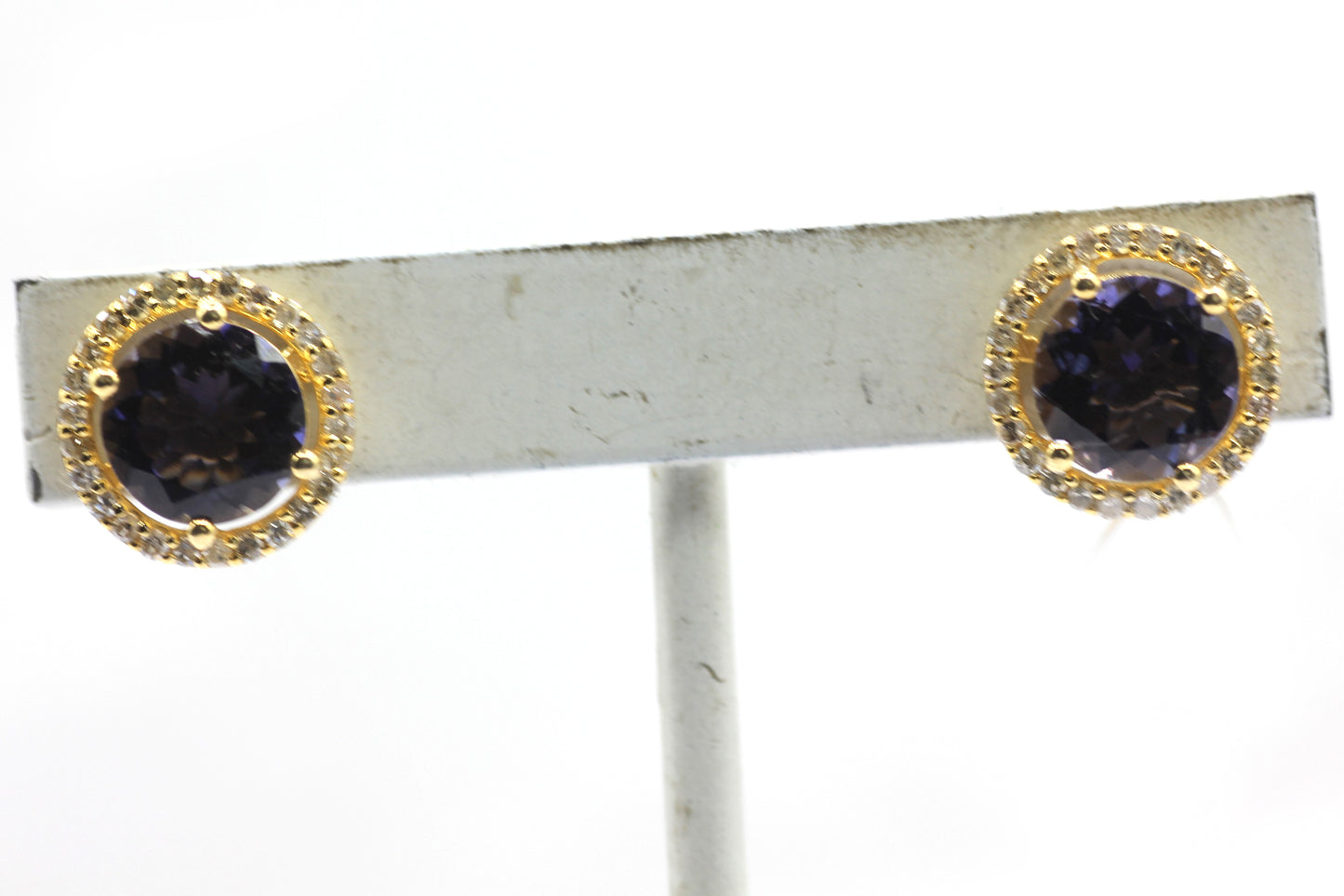 Round 14k Gold Diamond Stud Earring