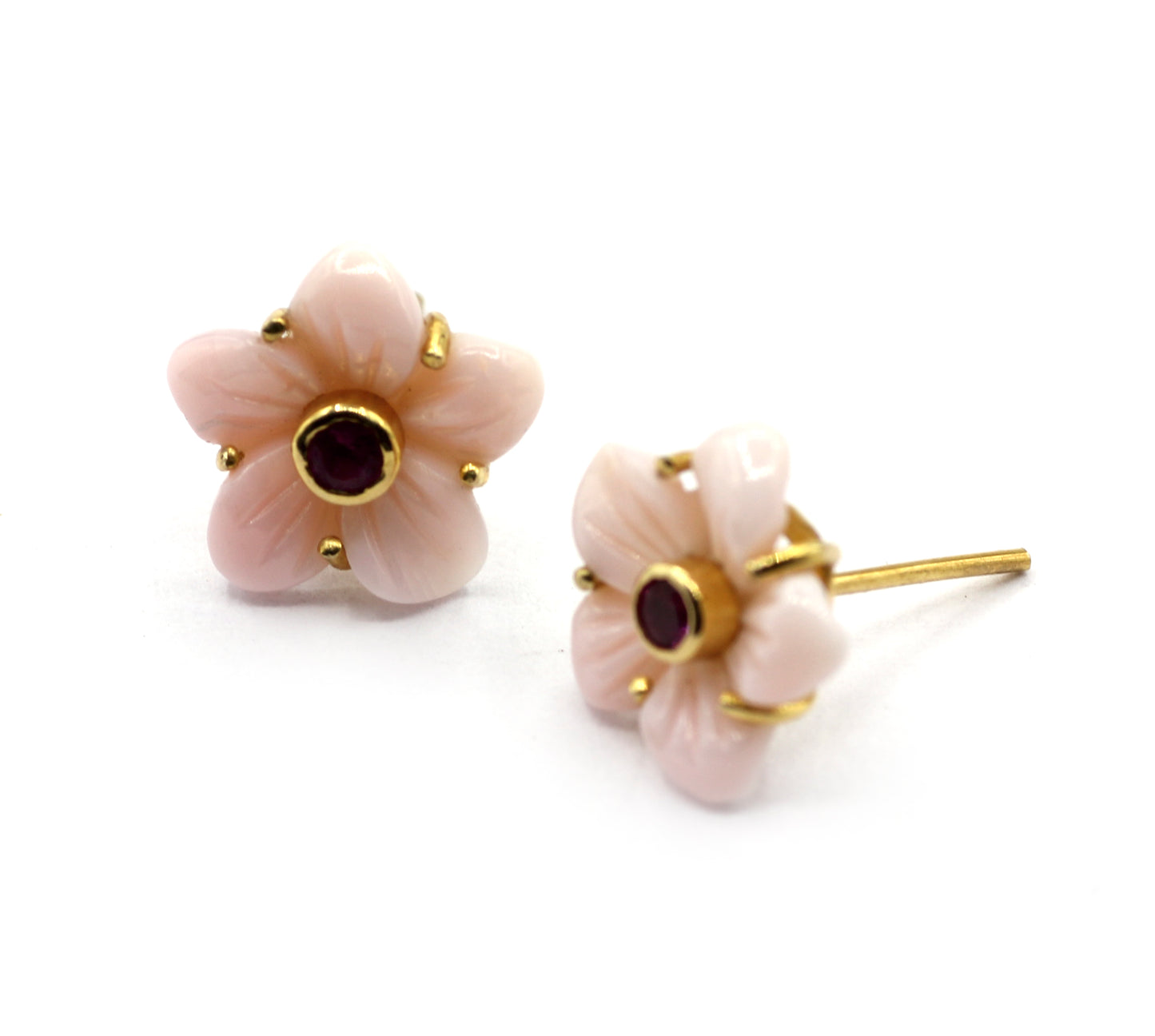 Flower 14k Gold Ruby Stud Earring