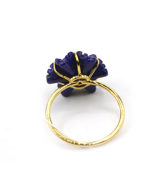14K Gold Ring with Carved Lapis Lazuli Flower and Diamond Center