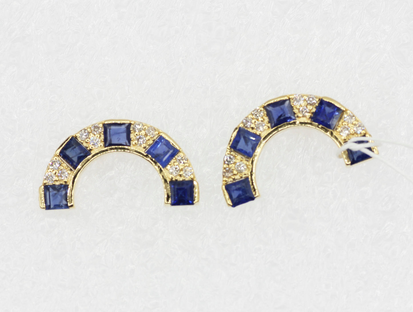 C-Shape 14k Gold Diamond Stud Earring