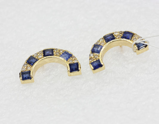 C-Shape 14k Gold Diamond Stud Earring