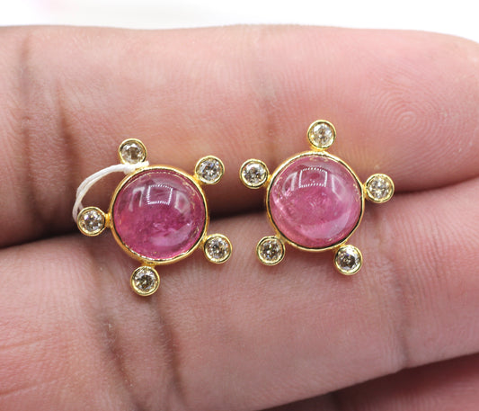 Round 14k Gold Diamond Stud Earring