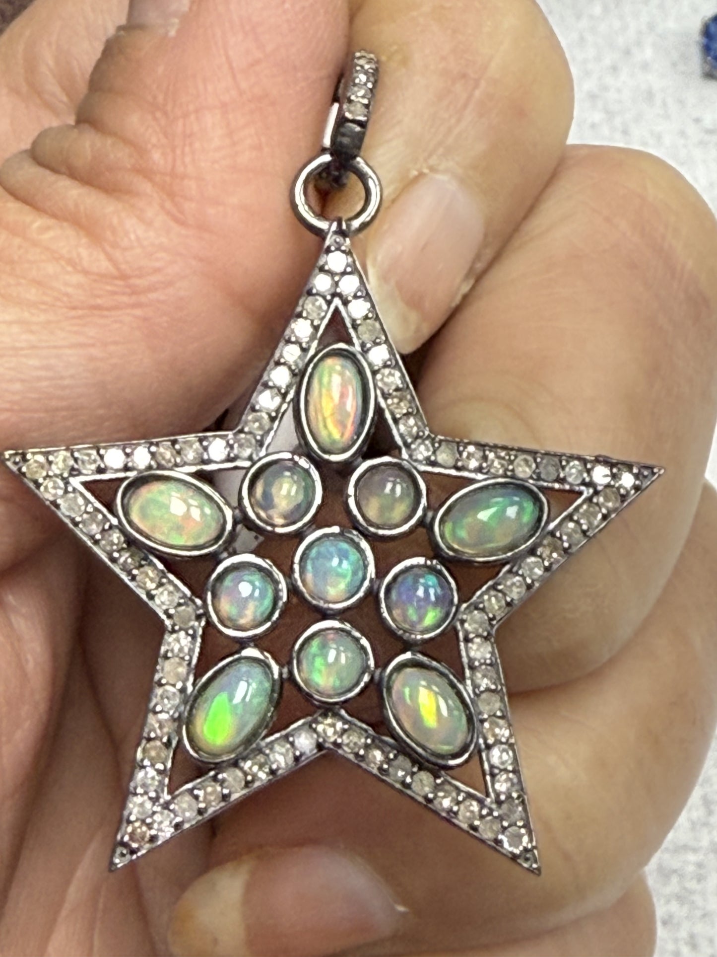 Star Pave Diamond Pendant
