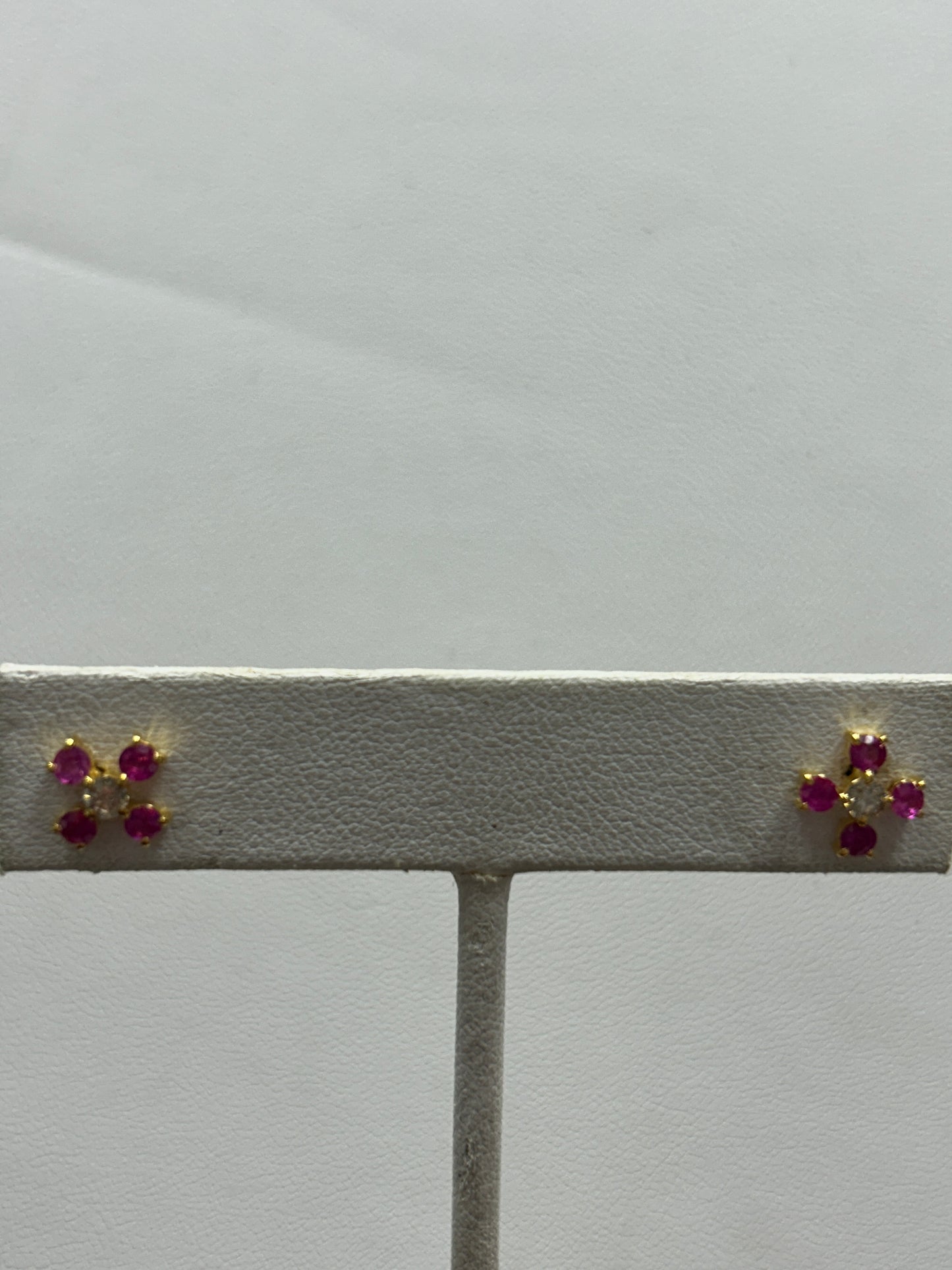 14k Solid Gold Diamond Earring