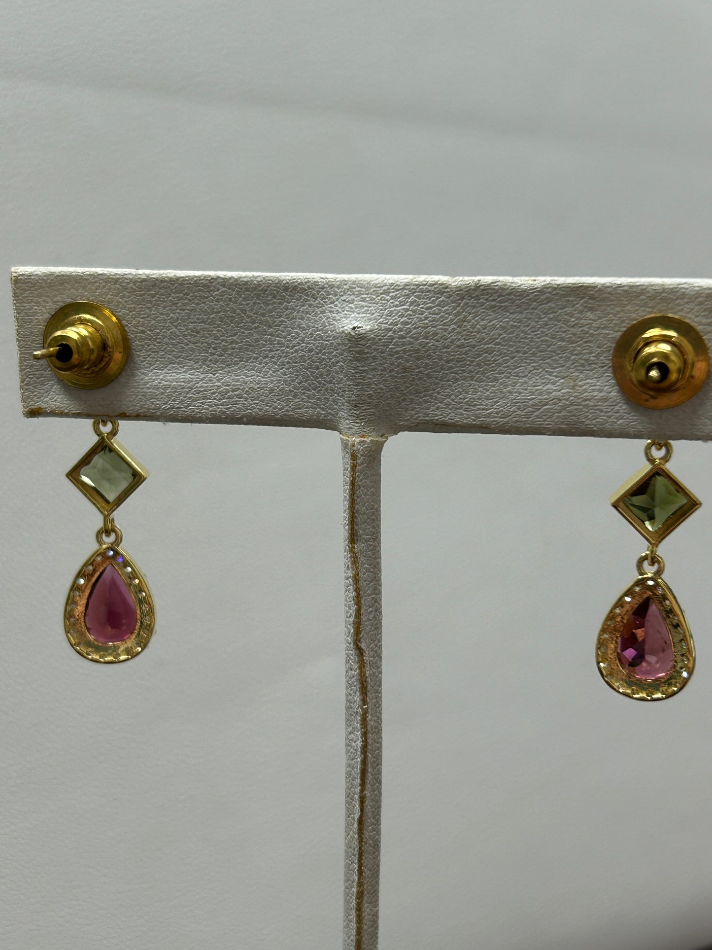 14k Solid Gold Diamond Earring
