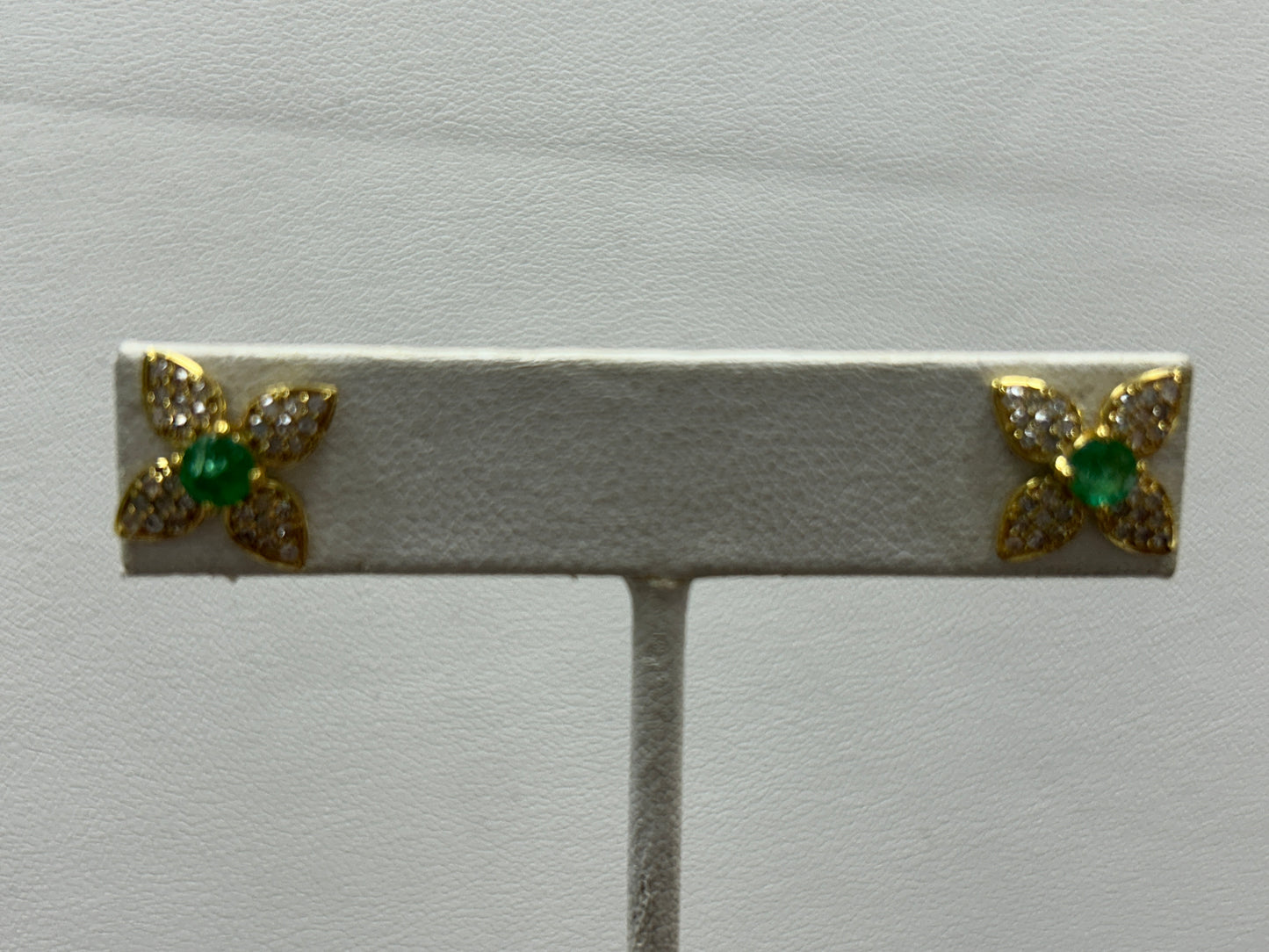 14k Solid Gold Diamond Earring