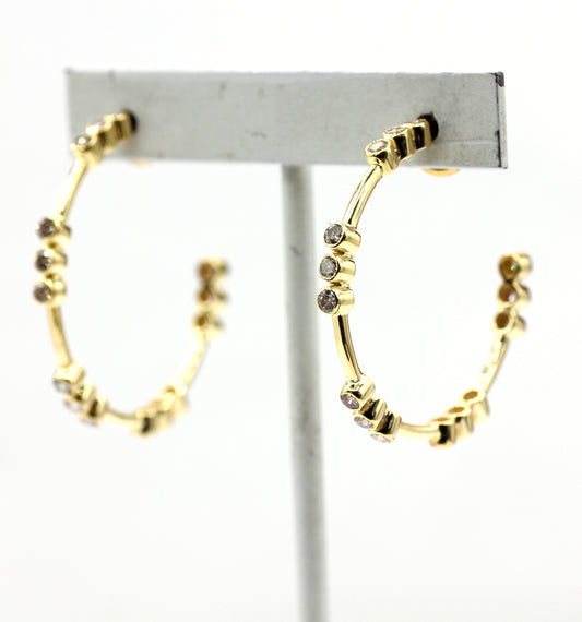 Loop 14k Solid Gold Diamond Earring.14k Solid Gold Diamond Earring..