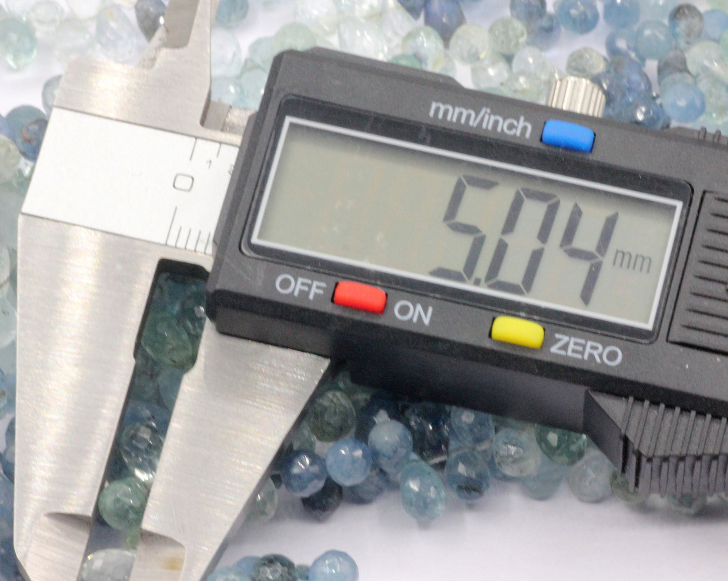Aquamarine faceted Drop. Size 8x5 mm