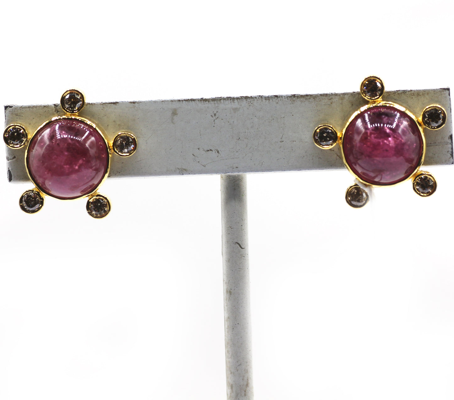 Round 14k Gold Diamond Stud Earring