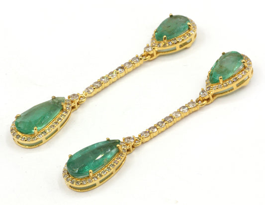 14k Solid Gold Diamond Earring.14k Solid Gold Diamond Earring..