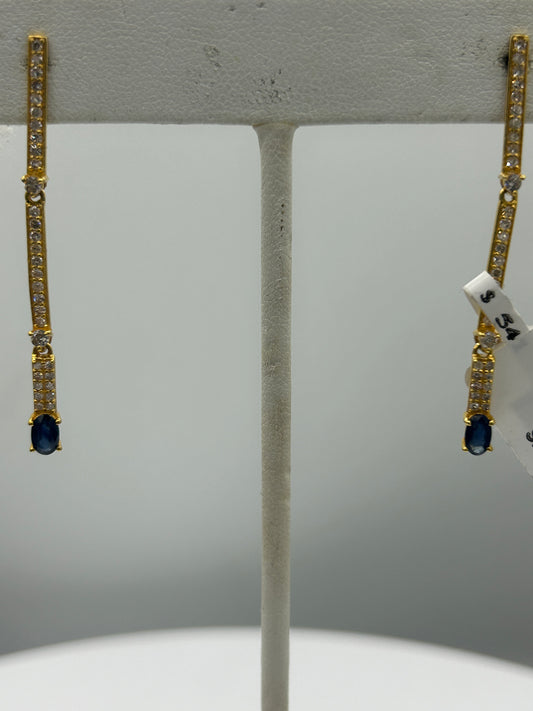 14k Solid Gold Diamond Earring.14k Solid Gold Diamond Earring..