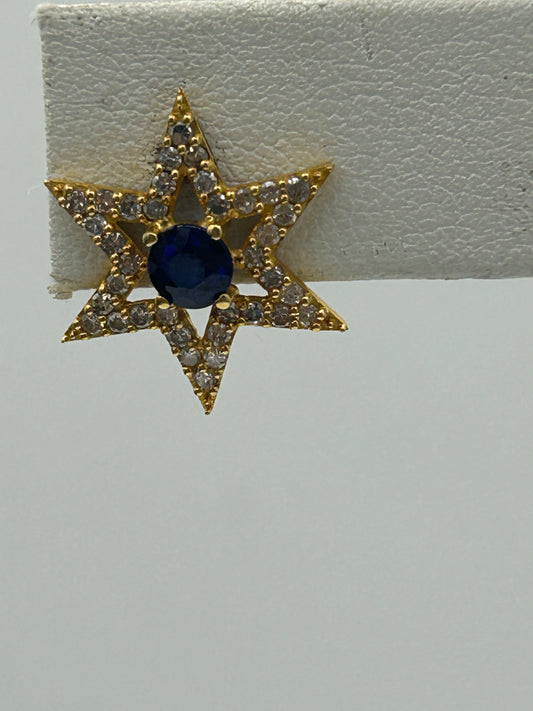 Star 14k Solid Gold Diamond Earring.14k Solid Gold Diamond Earring..