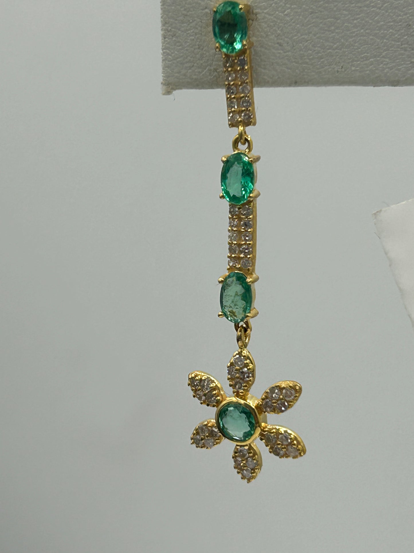Flower 14k Solid Gold Diamond Earring