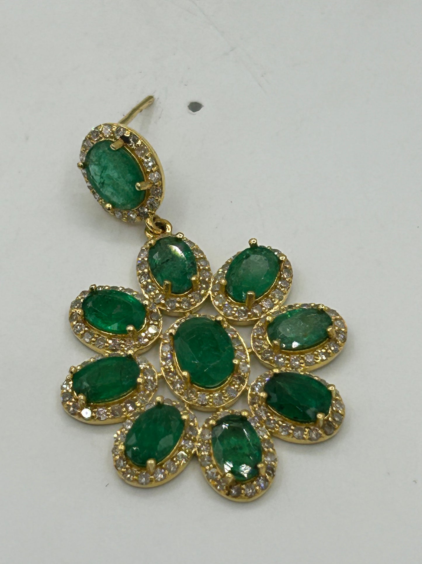 Flower 14k Solid Gold Diamond Earring. Genuine handmade pave diamond Earring. 14k Solid Gold Diamond Earring..
