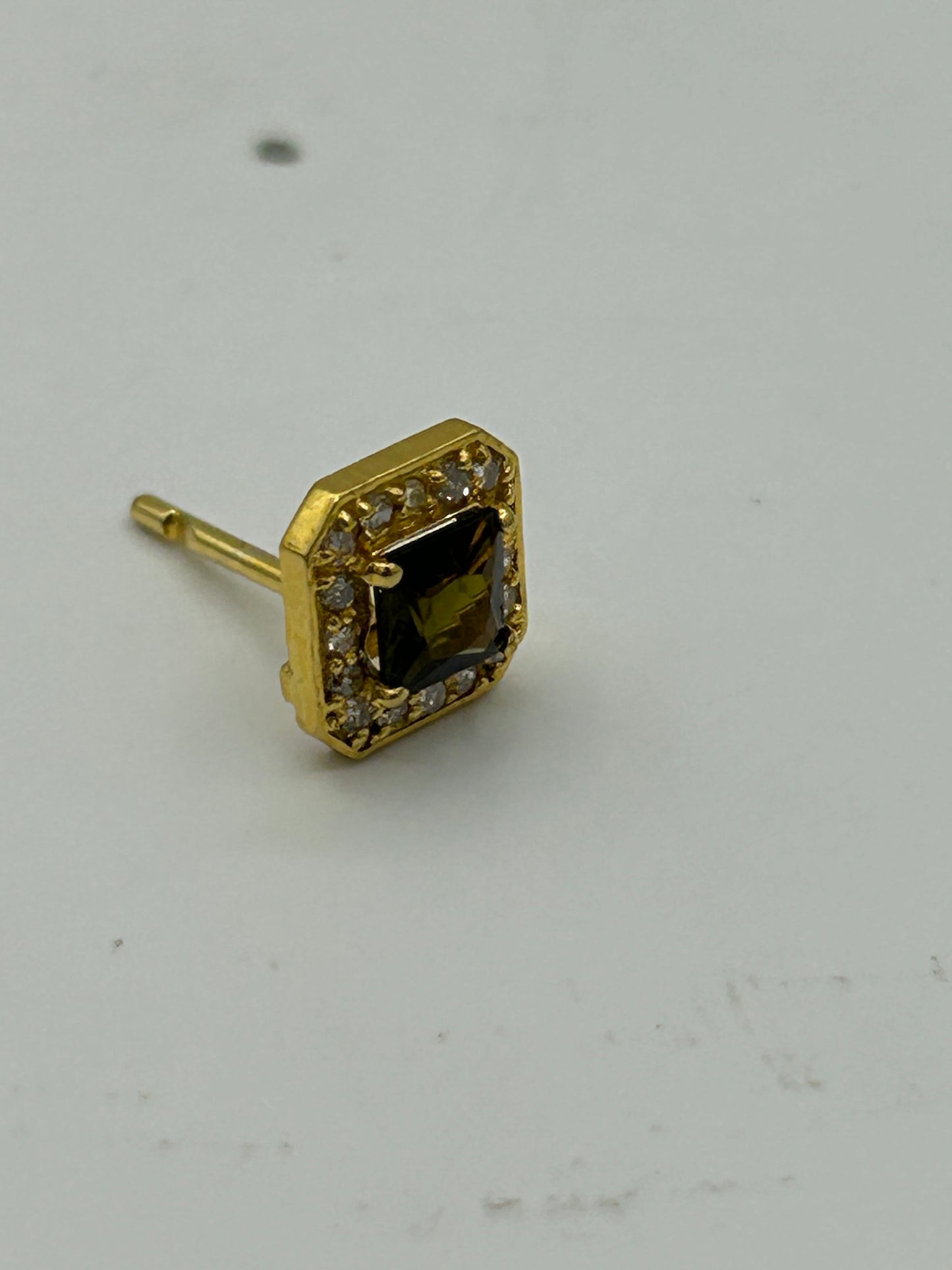 14k Solid Gold Diamond Stud Earring. Genuine handmade pave diamond Earring. 14k Solid Gold Diamond Earring..