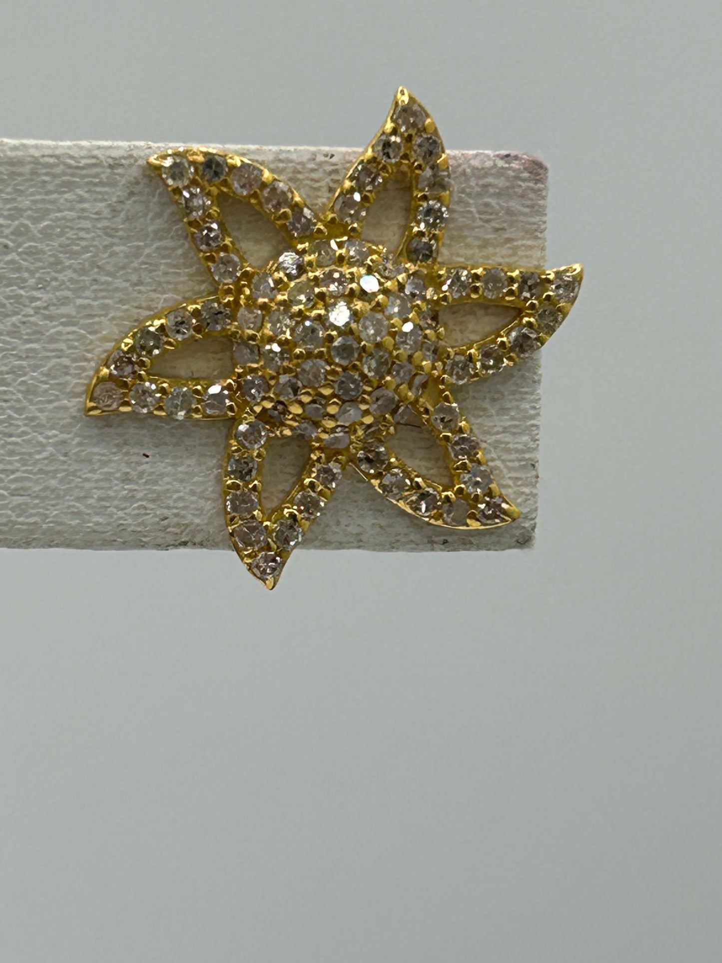 Flower 14k Solid Gold Diamond Stud Earring. Genuine handmade pave diamond Earring. 14k Solid Gold Diamond Earring..