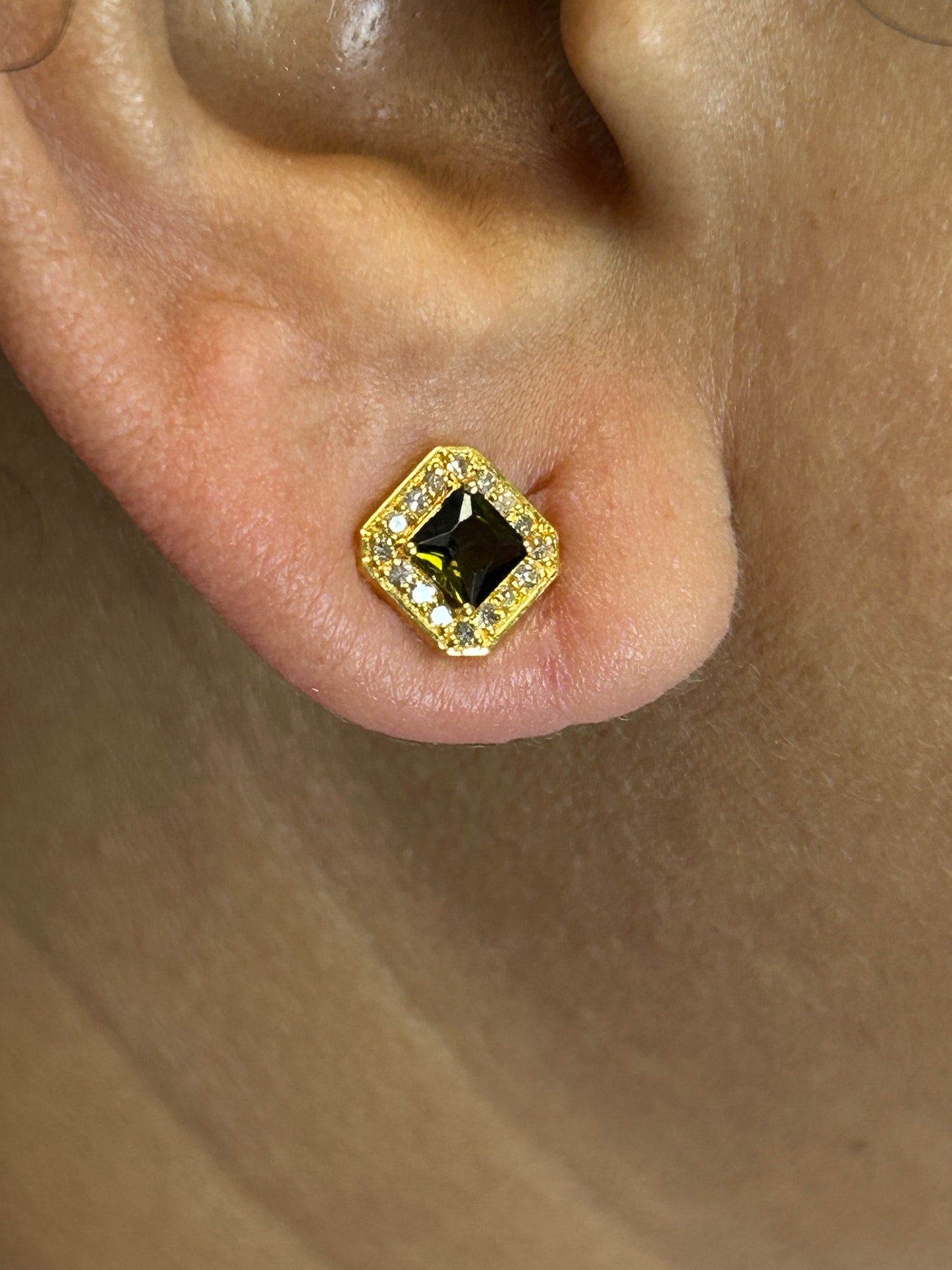 14k Solid Gold Diamond Stud Earring. Genuine handmade pave diamond Earring. 14k Solid Gold Diamond Earring..