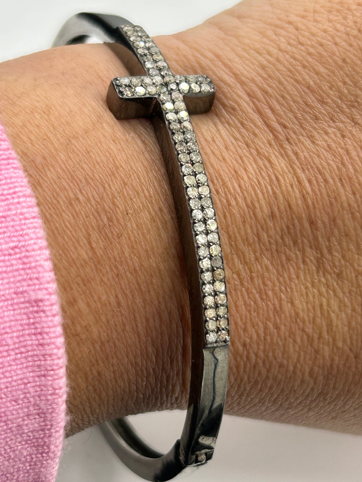 Cross Diamond Bangle