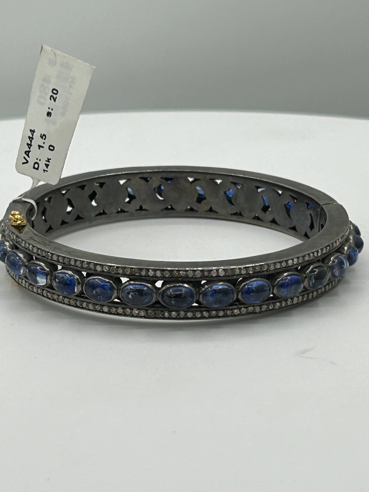 Kynite Diamond Bangle