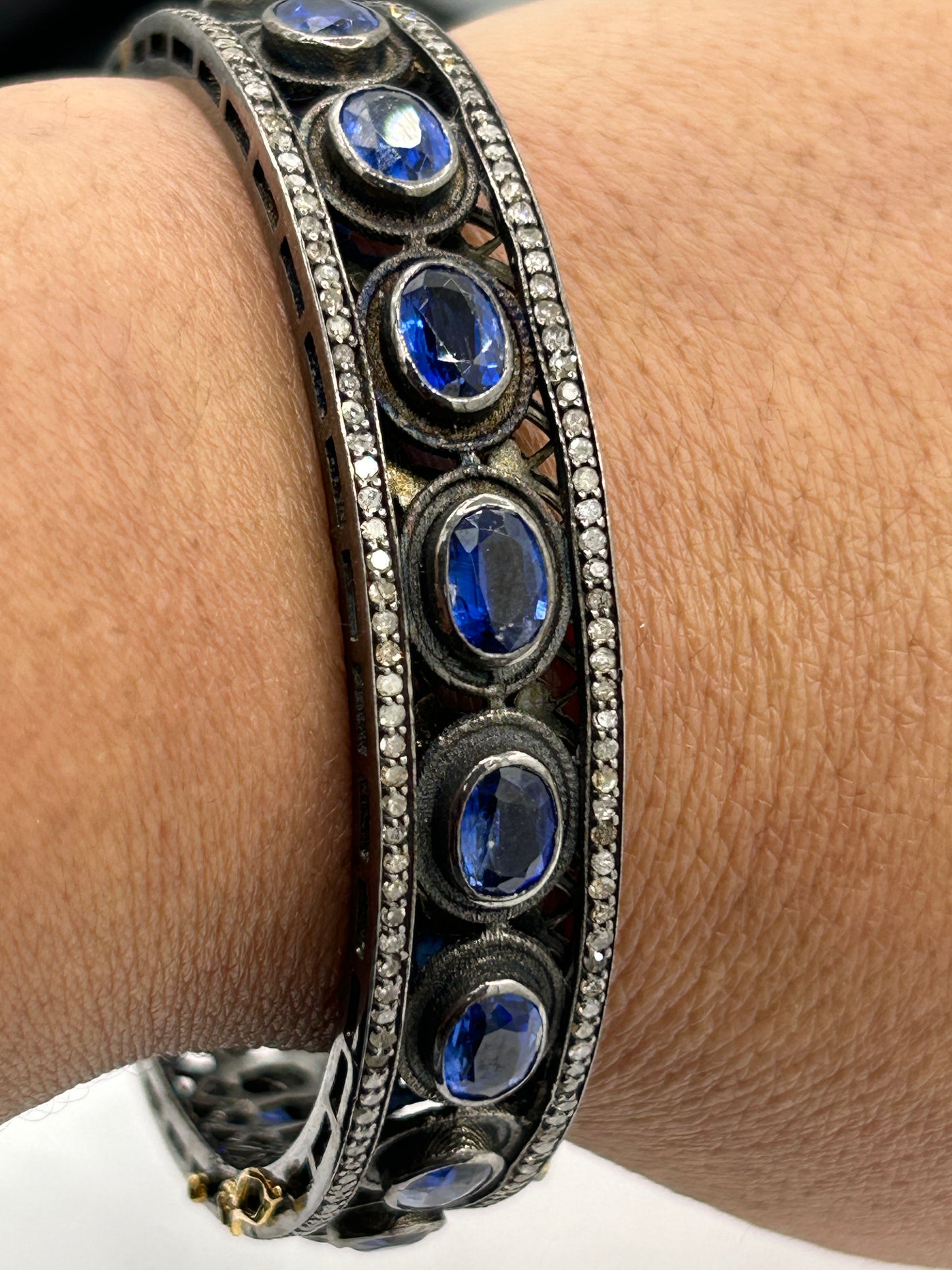 Kynite Diamond Bangle