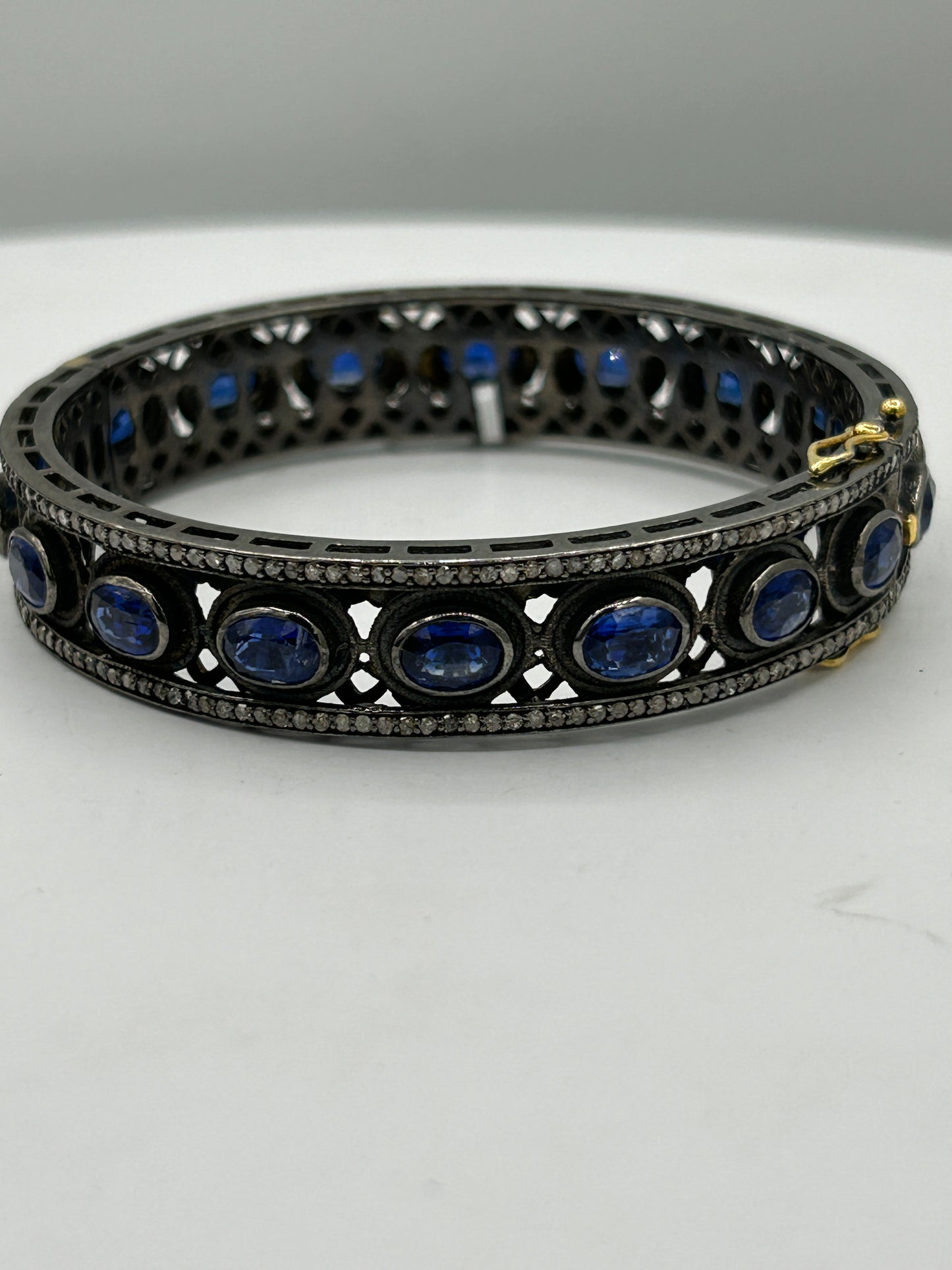 Kynite Diamond Bangle