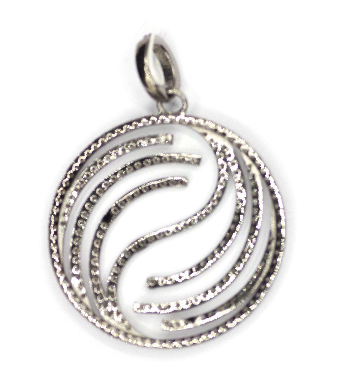 Round Shape sterling silver Diamond pendant