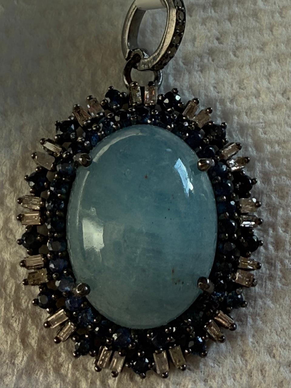 Oval Aquamarine Blue Sapphire Baguette Diamond Pendant (Copy)