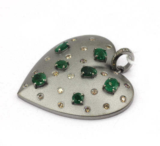 Heart Pave Diamond Pendant With emerald Stone