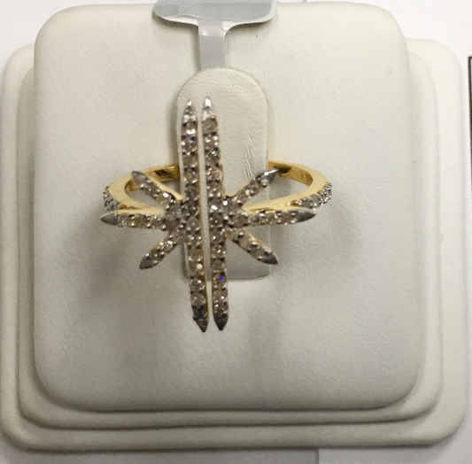 14k Solid Gold Star Diamond Rings. Approx Size 0.80 "(18 x 20 mm)