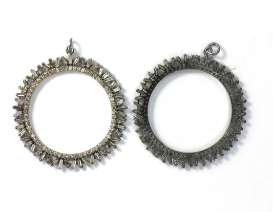 Round Shape Baguette Diamond Pendant