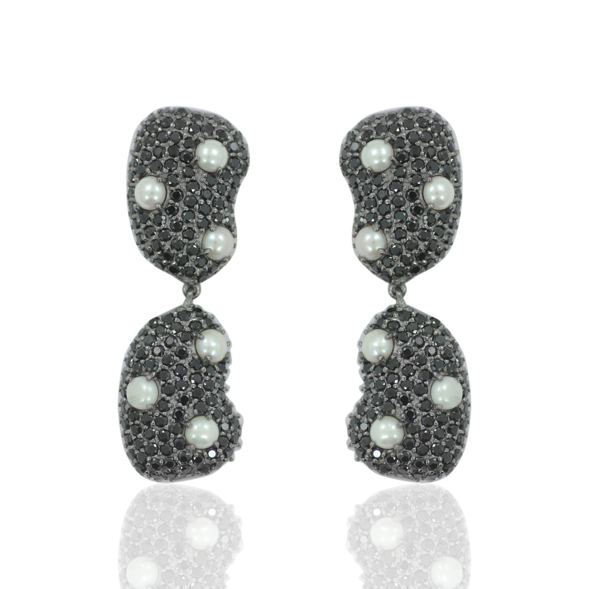 Earring Black Spinal & Pearl Stone