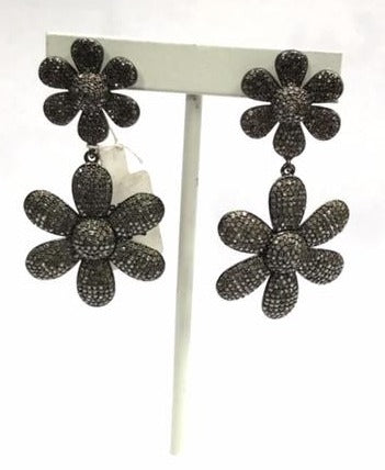 Flower Shape Diamond Earring