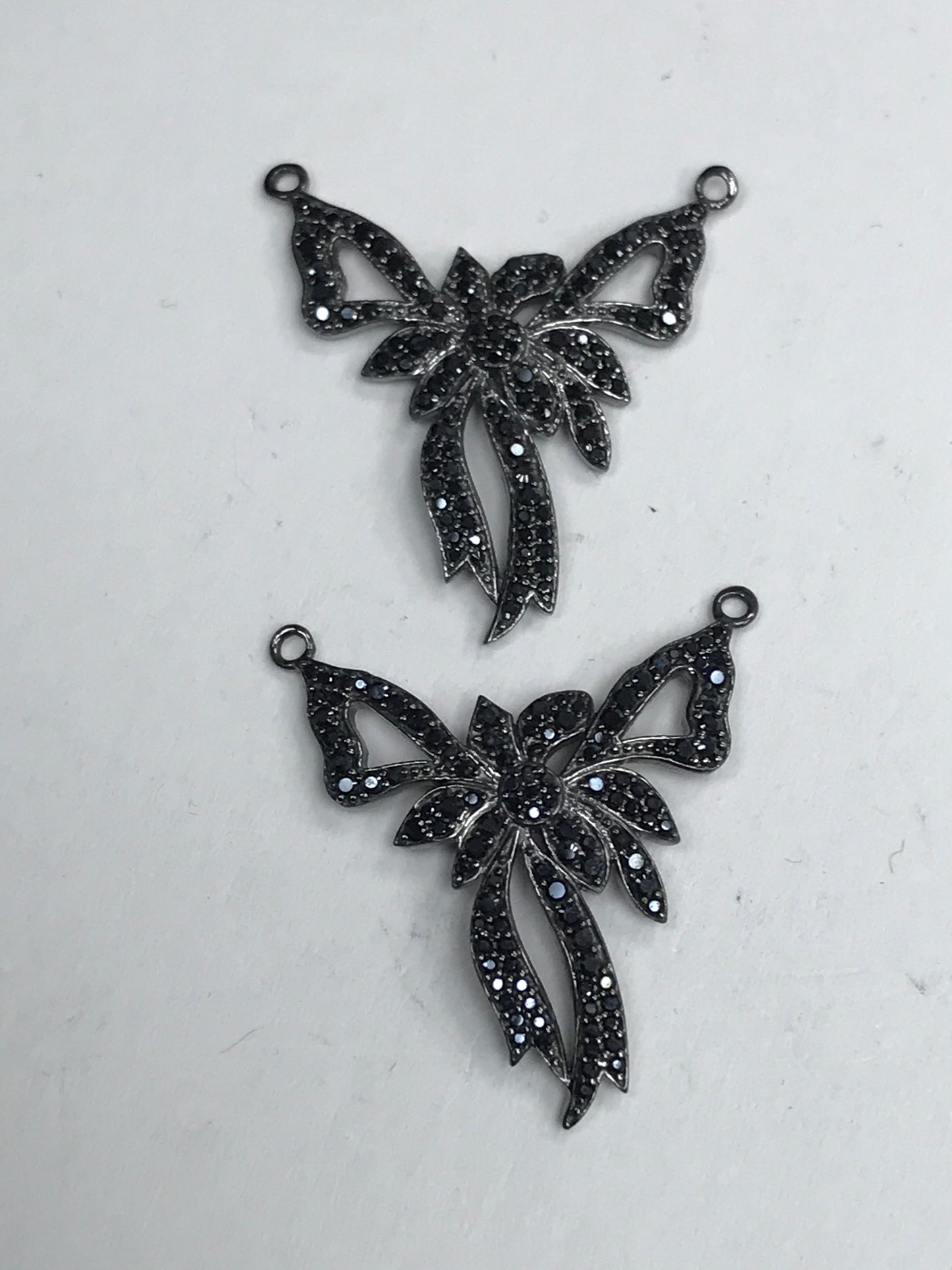 Bow Shape Black Spinal Stone Pendants & Charms