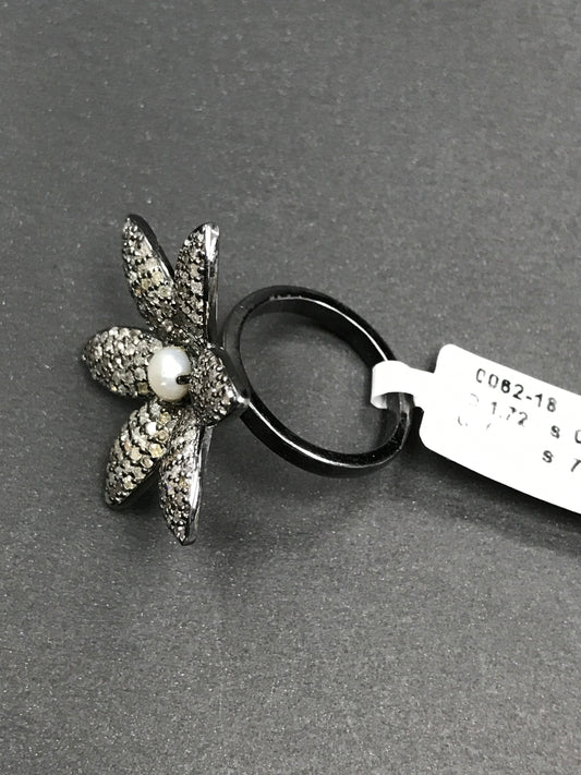 Flower Pave Diamond Ring