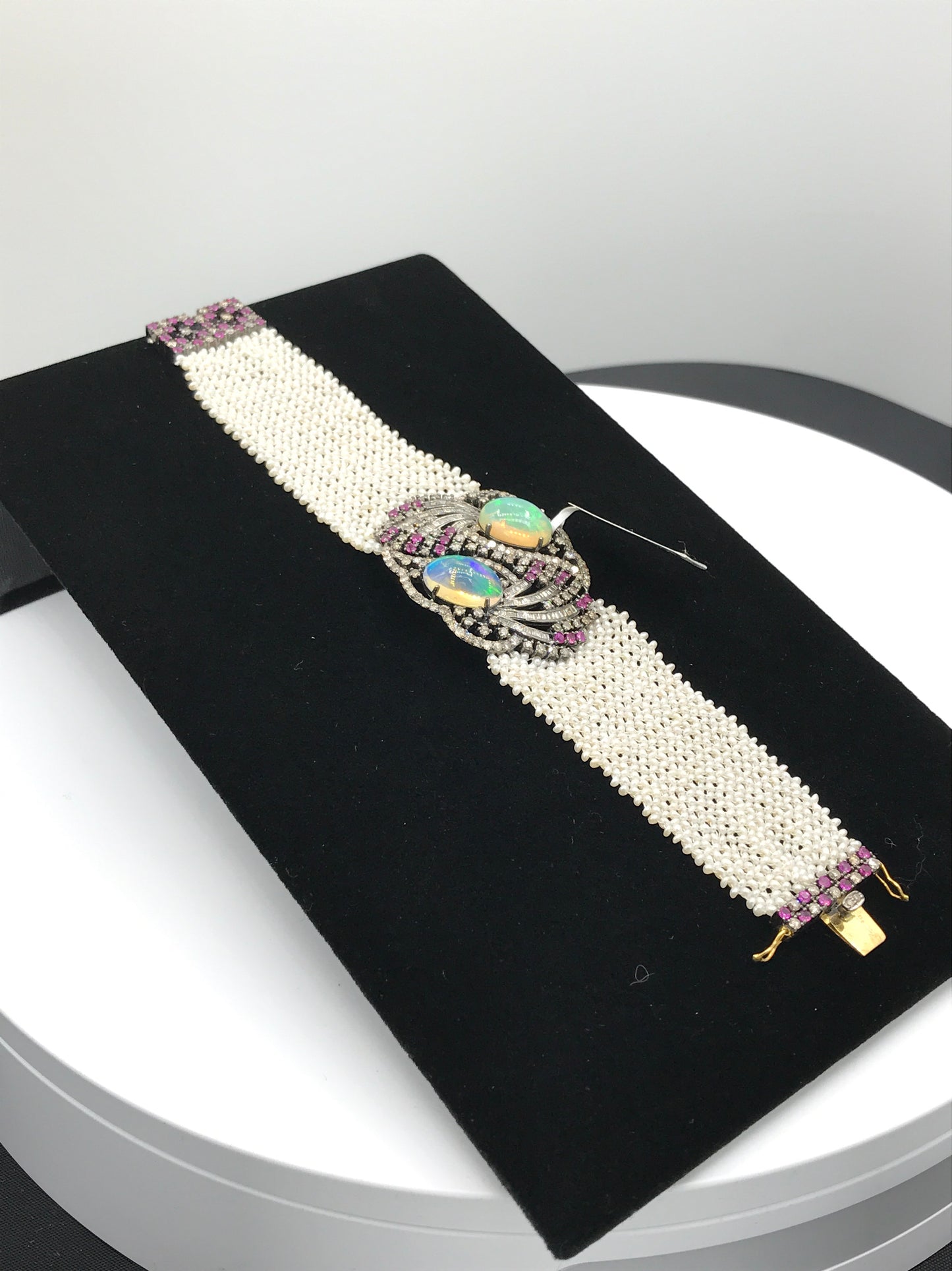 OPAL DIAMOND BRACELET WITH WOVEN PEARL