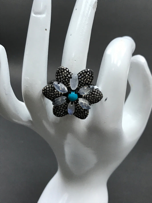 Star Pave Diamond Ring