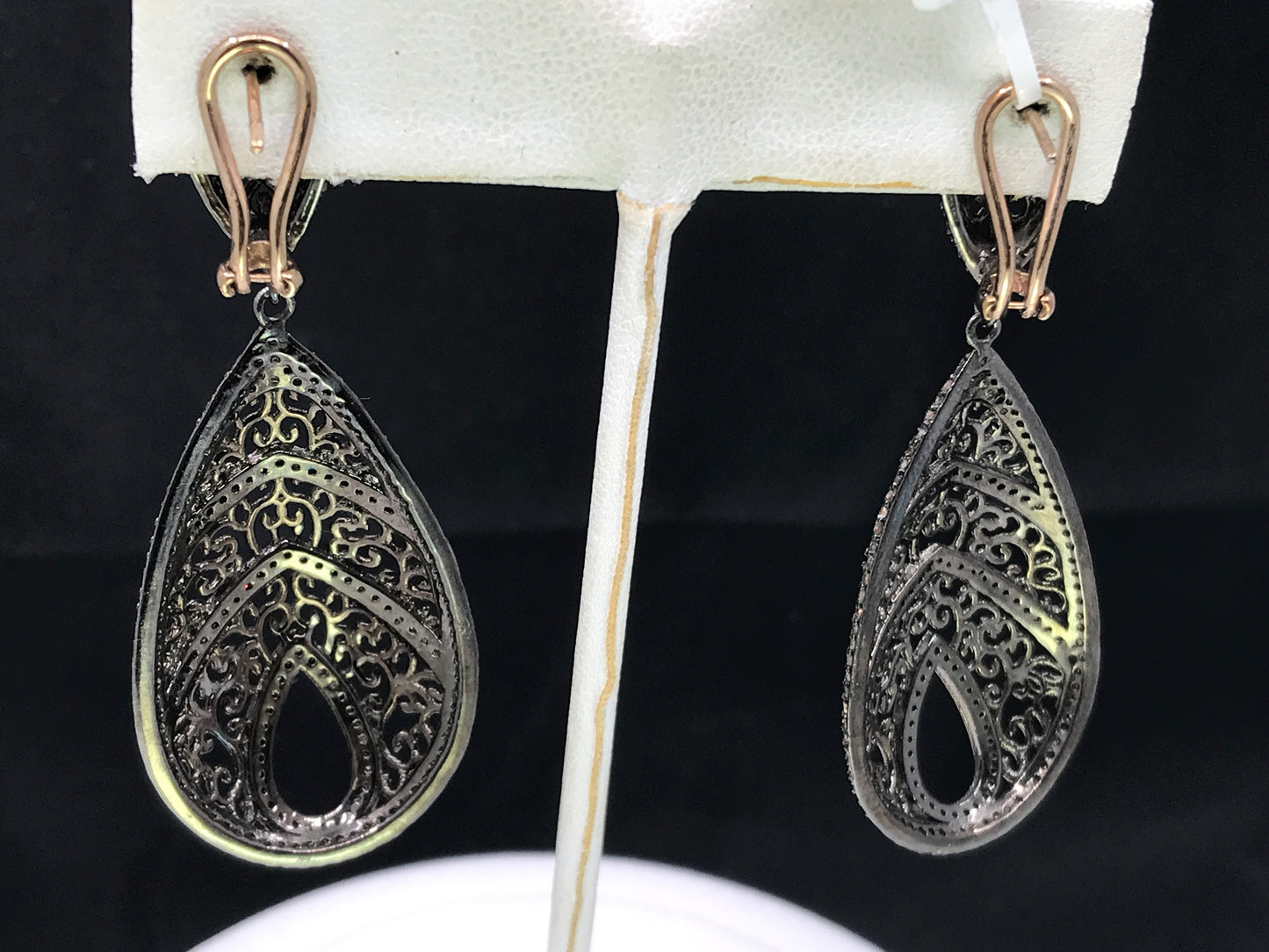 Droplet Shape Diamond Earring