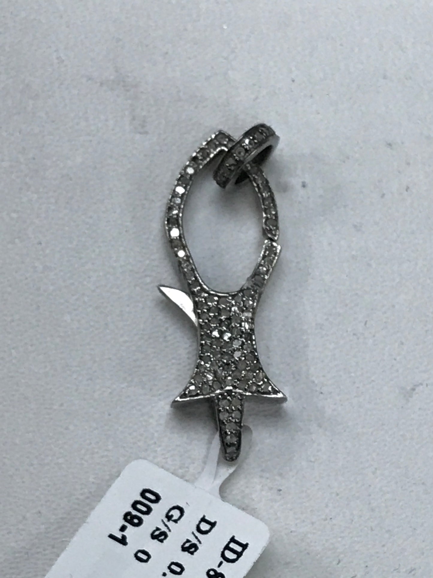 Spiky-End Shape Diamond Clasps Pendants & Charms