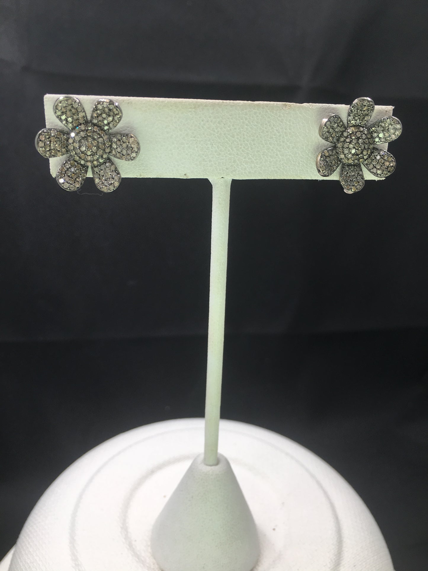 Flower Shape Silver Diamond Earring .925 Oxidized Sterling Silver Diamond Earring, Genuine handmade pave diamond Earring .