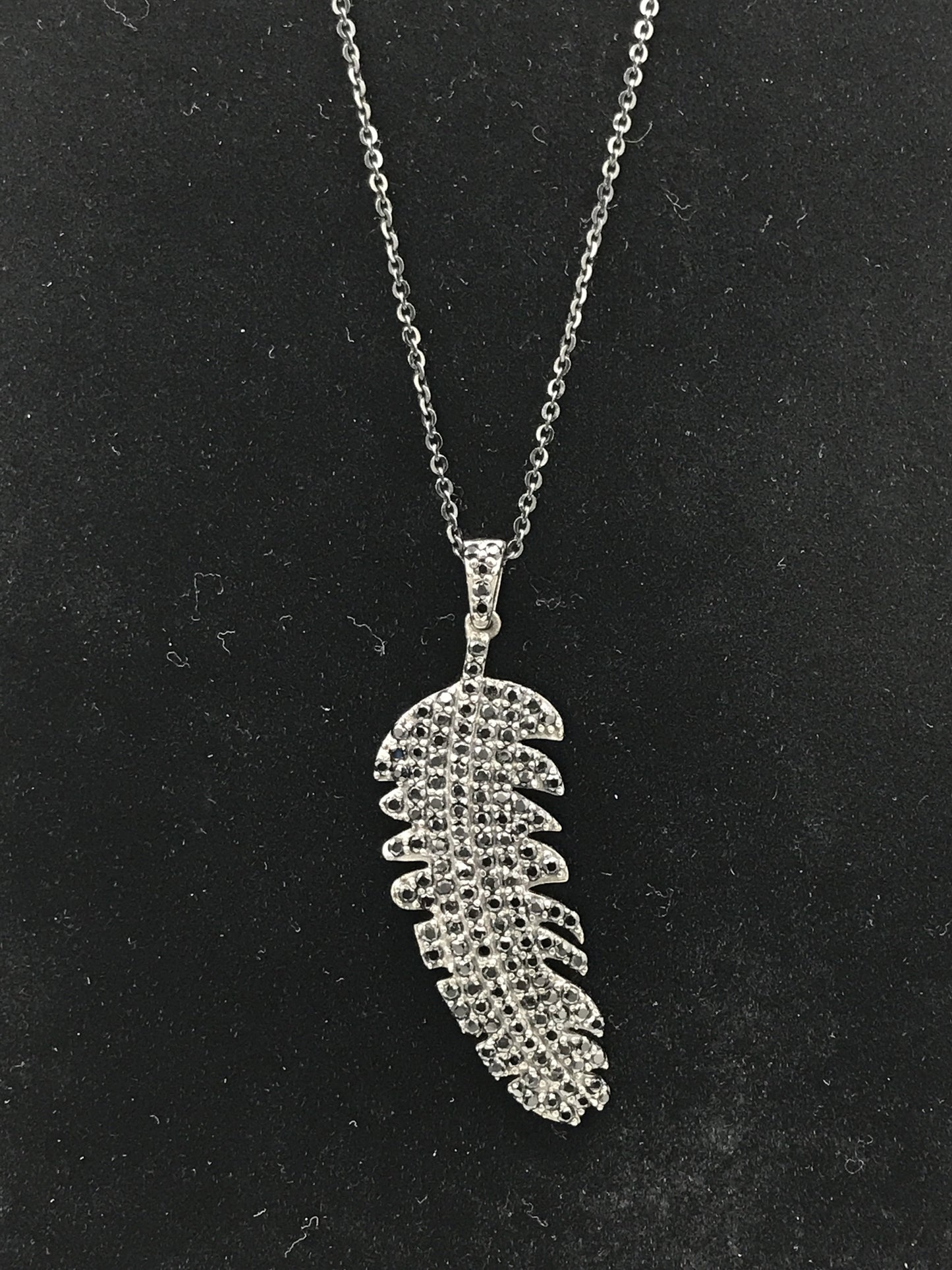 Black Spinel Leaf Pendant