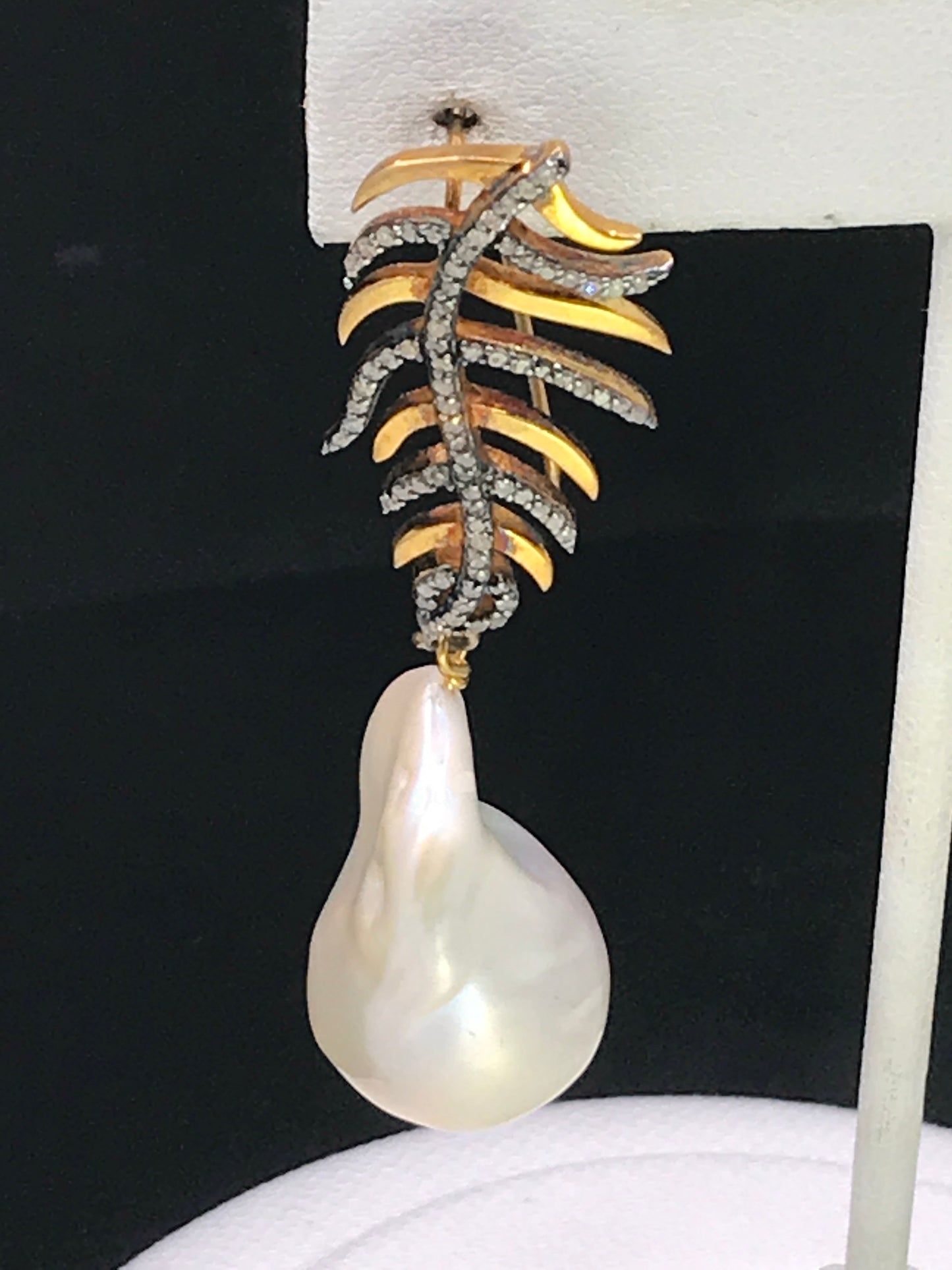 Pearl Diamond Earring